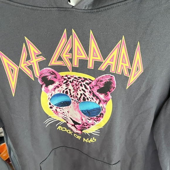 FREEZE Def Leppard Rock of Ages Hoodie L 22” P2P Charcoal EUC - Picture 3 of 8